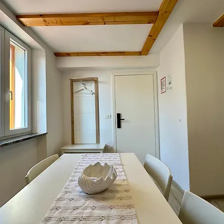 Old Galileo Terrace Apartment Piran